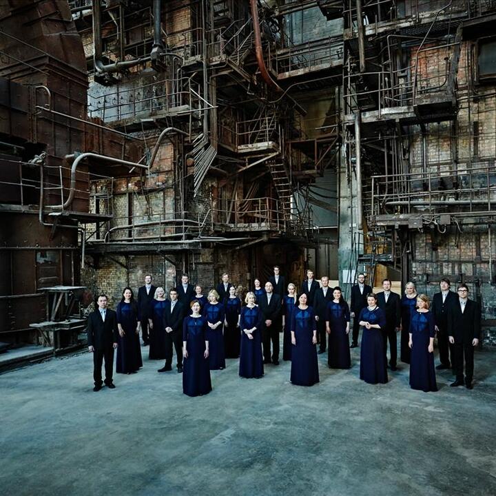 Estonian Philharmonic Chamber Choir and Paul Hillier