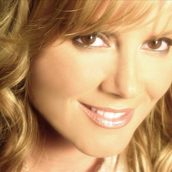 Anita Cochran With Steve Wariner