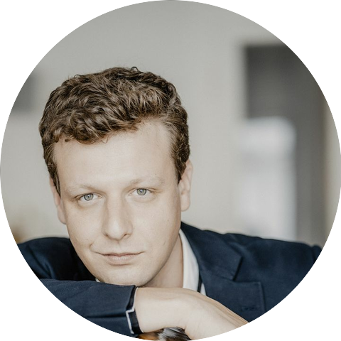 István Várdai