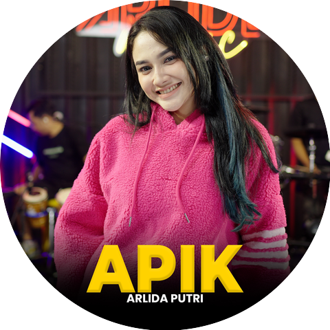 Arlida Putri