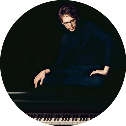 Lucas Debargue