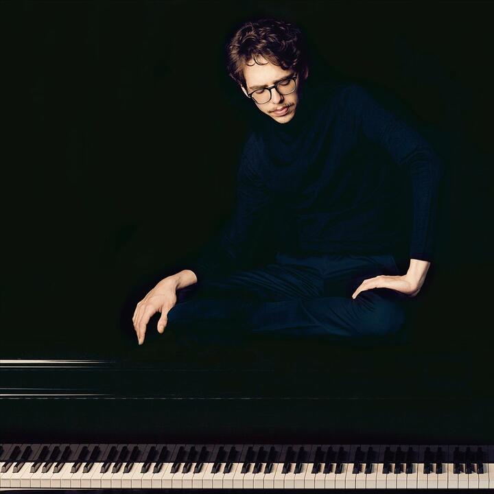 Lucas Debargue
