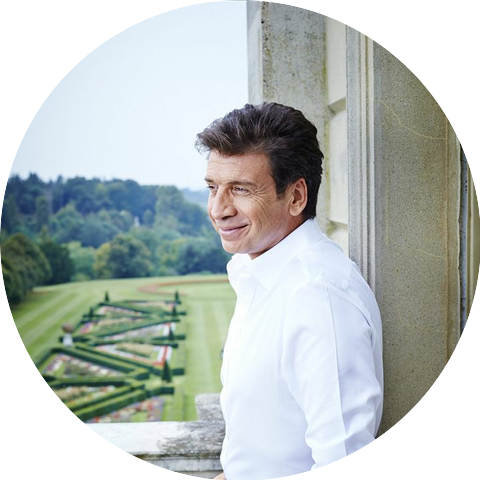 Nick Knowles