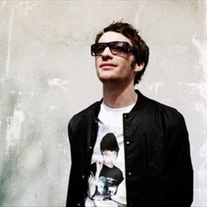 Alex Metric & Ten Ven