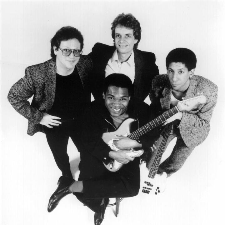 The Robert Cray Band & The Memphis Horns