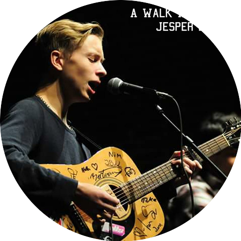 Jesper B.
