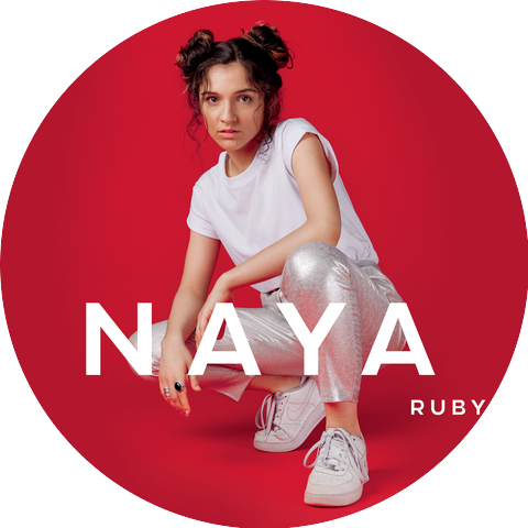 Naya et Tom Grennan