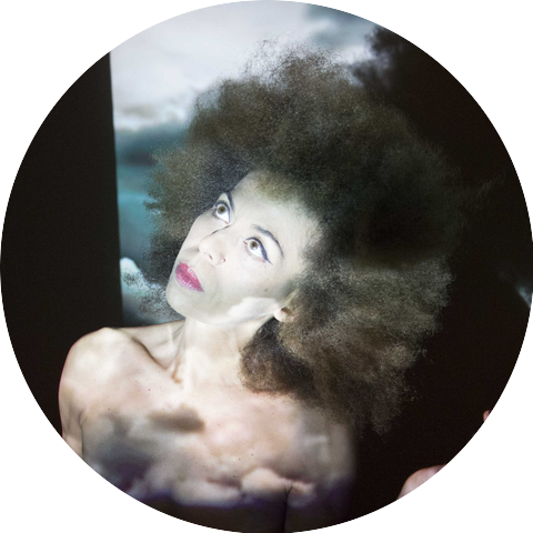 Valerie Renay