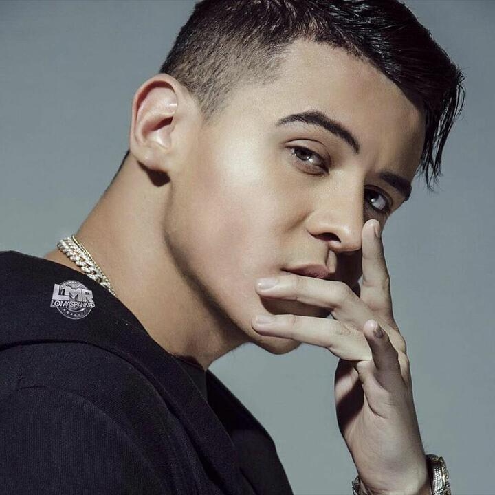 Kevin Roldan & Zion & Lennox