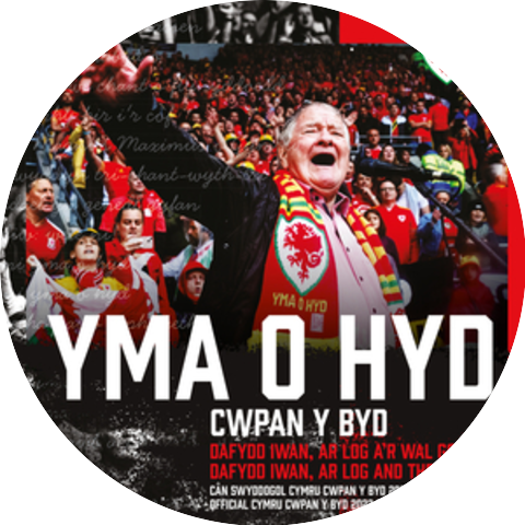 Dafydd Iwan ac Ar Log