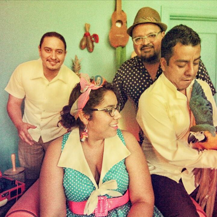 La Santa Cecilia & California Feetwarmers