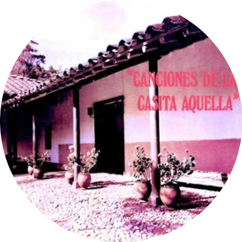 Las Hermanas Aguila & Moisés Pasquel