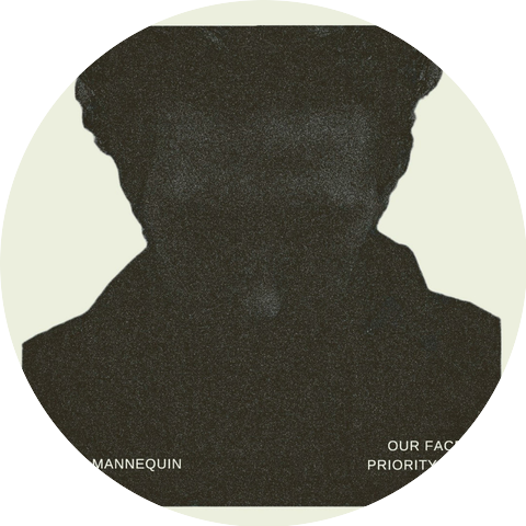 Akin Mannequin
