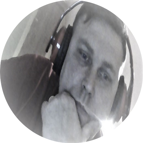 dj Robb