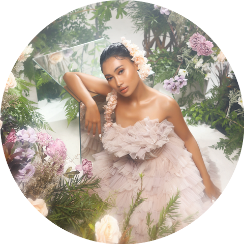 Novia Bachmid