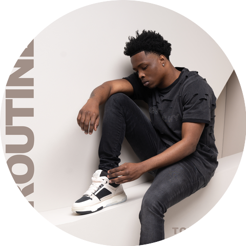 Tonio Hall