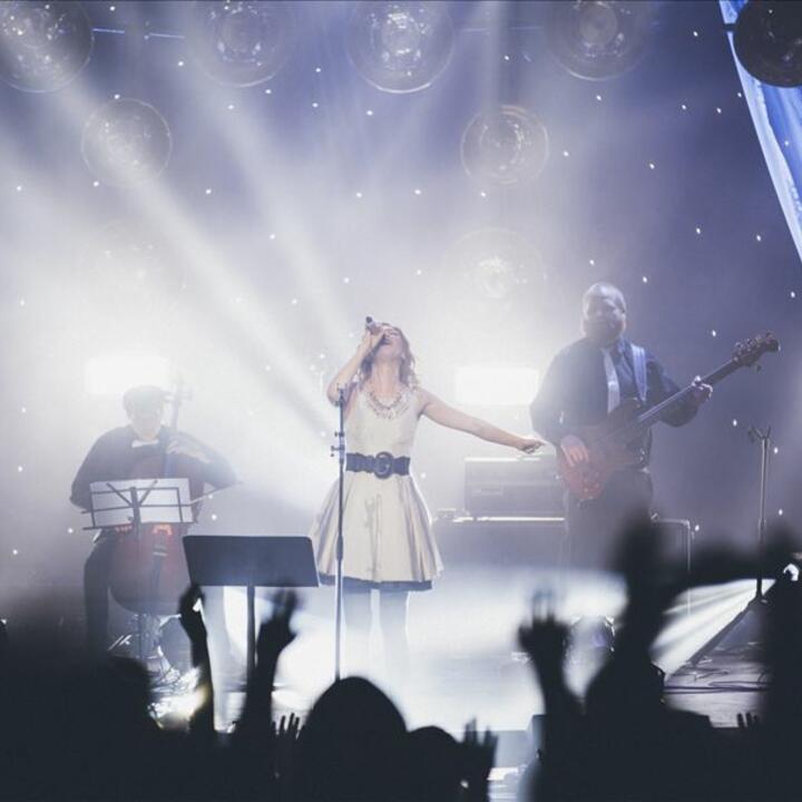 Kim Walker-Smith & Worship Together