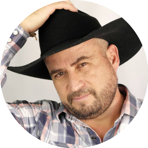 Eduard Mendoza
