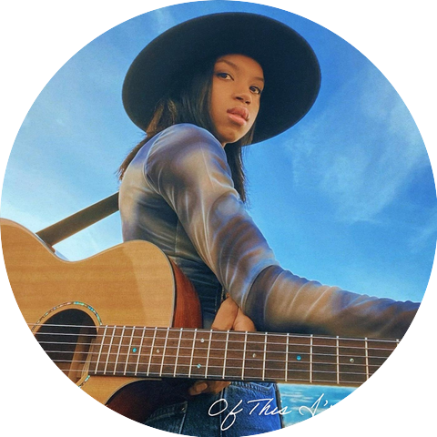 Nia Akins