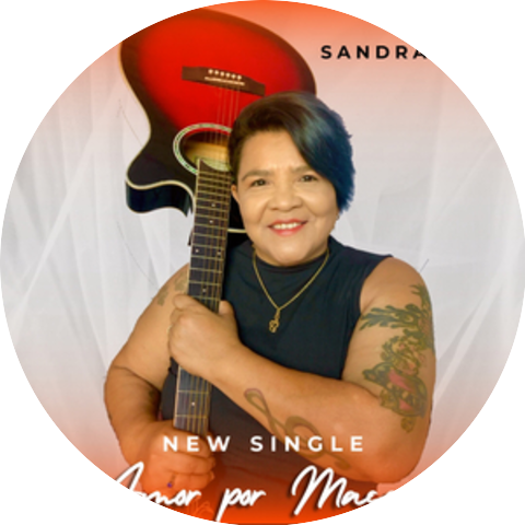 Sandra Lima Singer AP