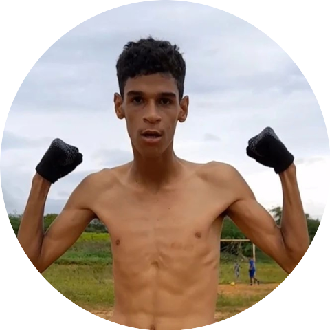 Mc Polêmico. & Luva de Pedreiro