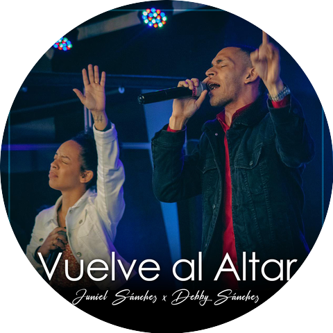 Juniel Sánchez and Debby Sánchez