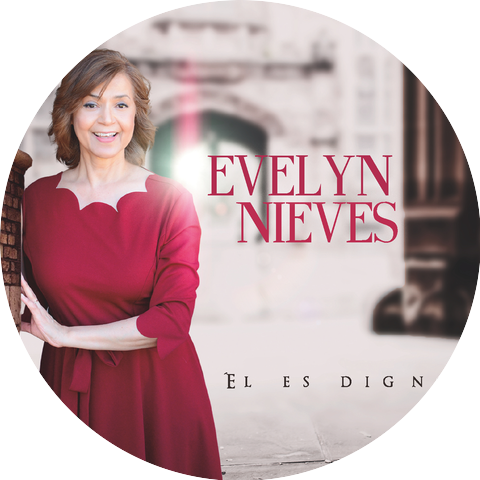 Evelyn Nieves