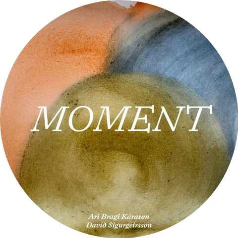 M O M E N T