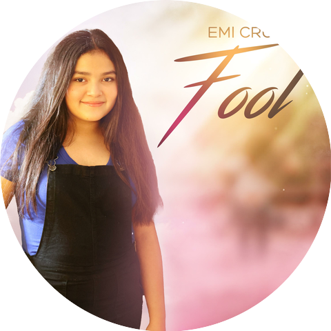 Emi Cruz