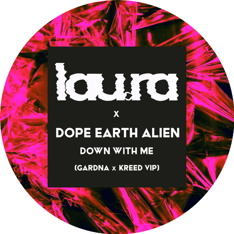 lau.ra x Dope Earth Alien