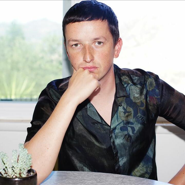 Totally Enormous Extinct Dinosaurs & Redlight