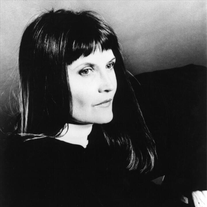 Sandie Shaw & Love Houndz