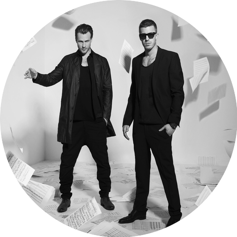 Nik & Jay & Joey Moe