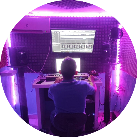 Pro Leo The Producer