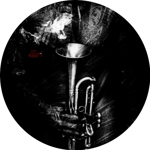 Naked Trumpeter