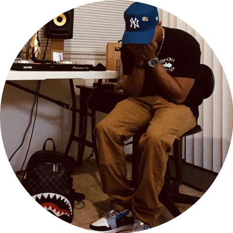 DJ MOBU