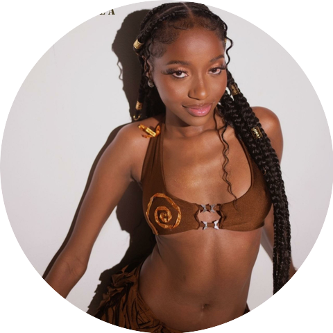 Latoya Stella