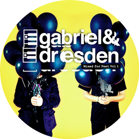Dominik de Leon & Gum Me