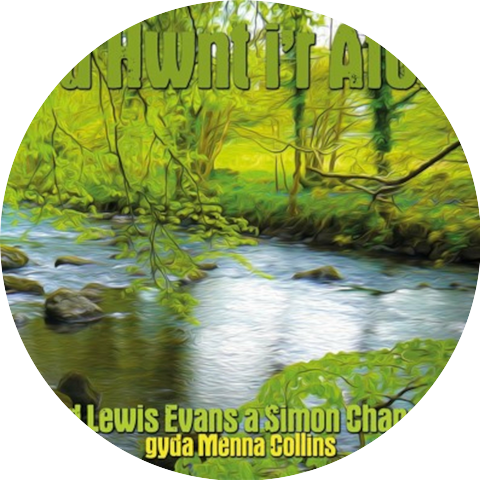 Aled Lewis Evans a Simon Chandler gyda Menna Collins