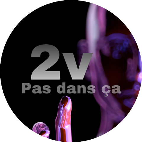 2 V