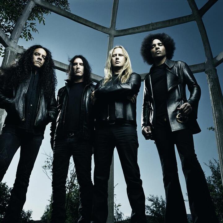 ♫ Alice in Chains | iHeart