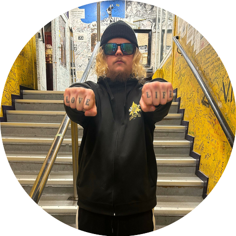 Dedo Eazy