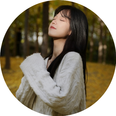 Yiwen Song