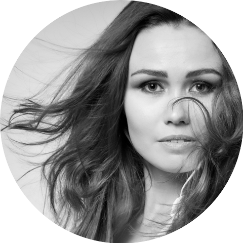 Alicia Lowes