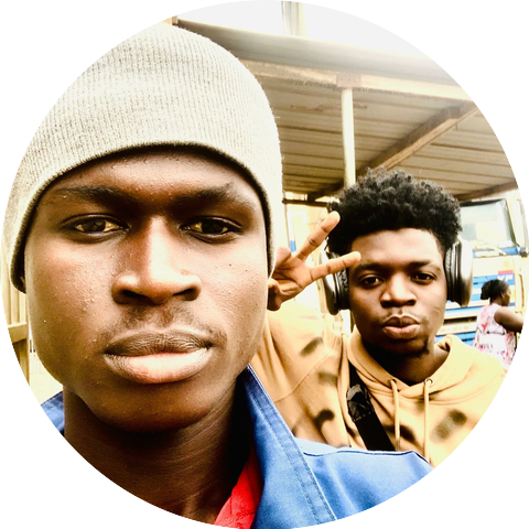 Kwesi mhenace