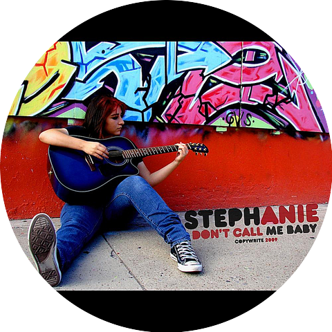 Stephanie Hernandez