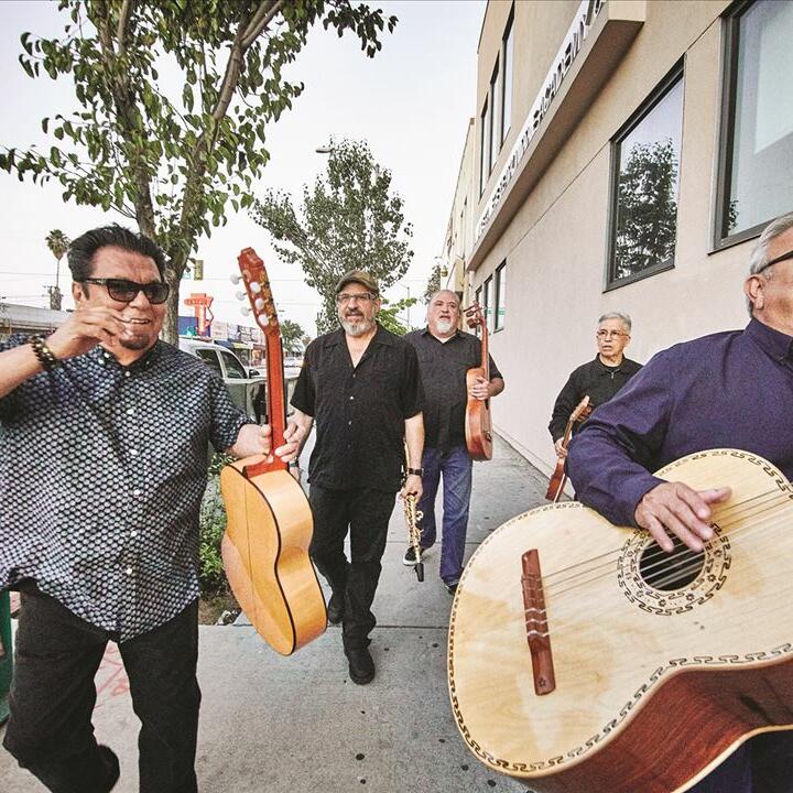 Los Lobos | iHeart