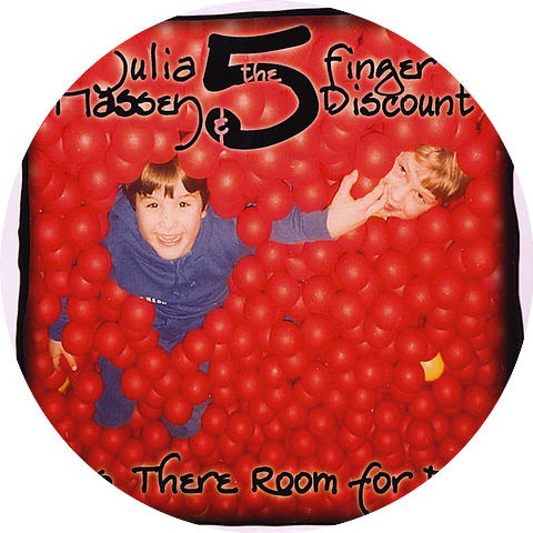 Julia Massey & The Five Finger Discount