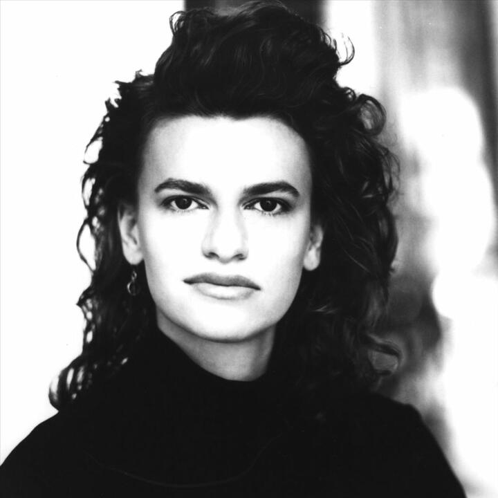 Sandra Bernhard