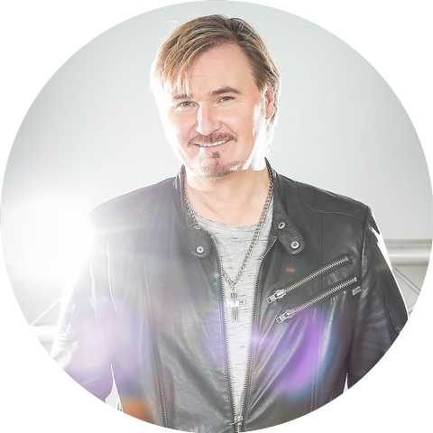 Nik P.